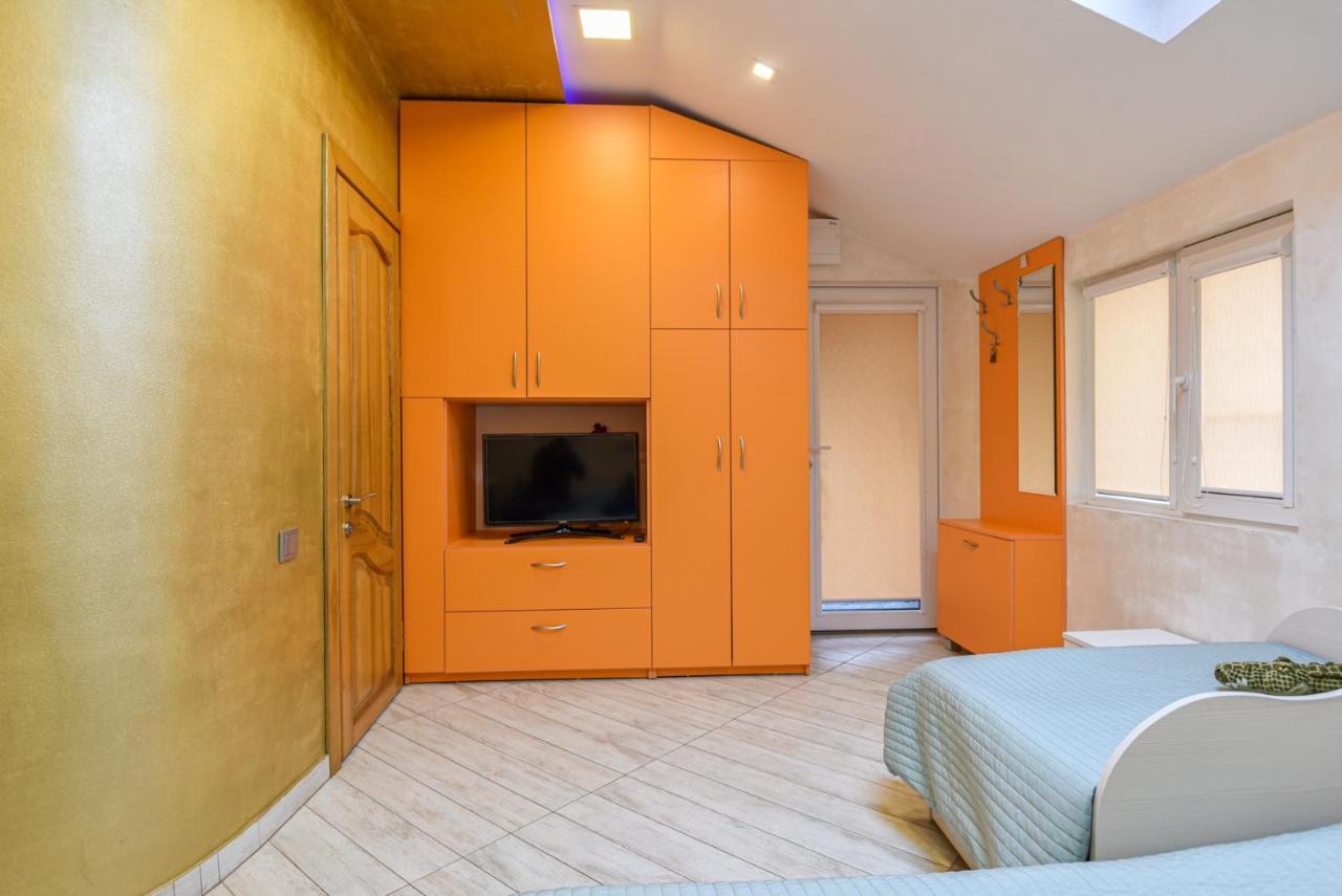 פלאנגה Inkaras Aparthotel מראה חיצוני תמונה